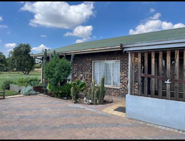 FARM FOR SALE IN VAALVIEW